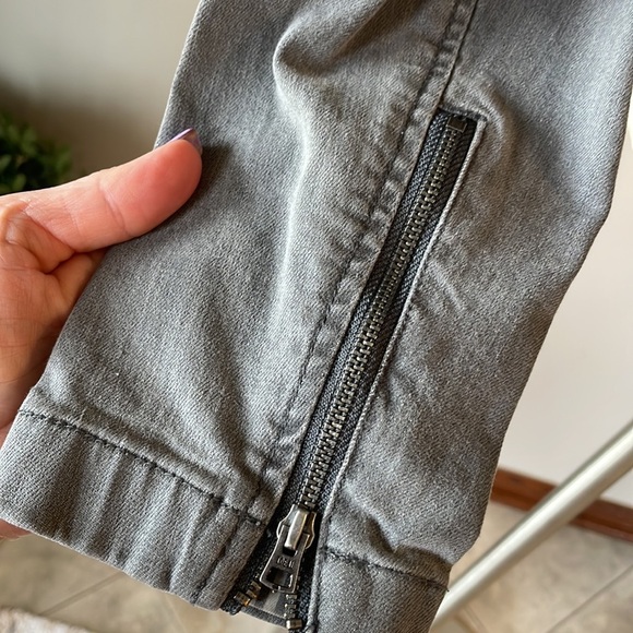 Isaac Mizrahi live moto Ryder denim stretch jacket grey diagonal zipper front 6 - Picture 8 of 13